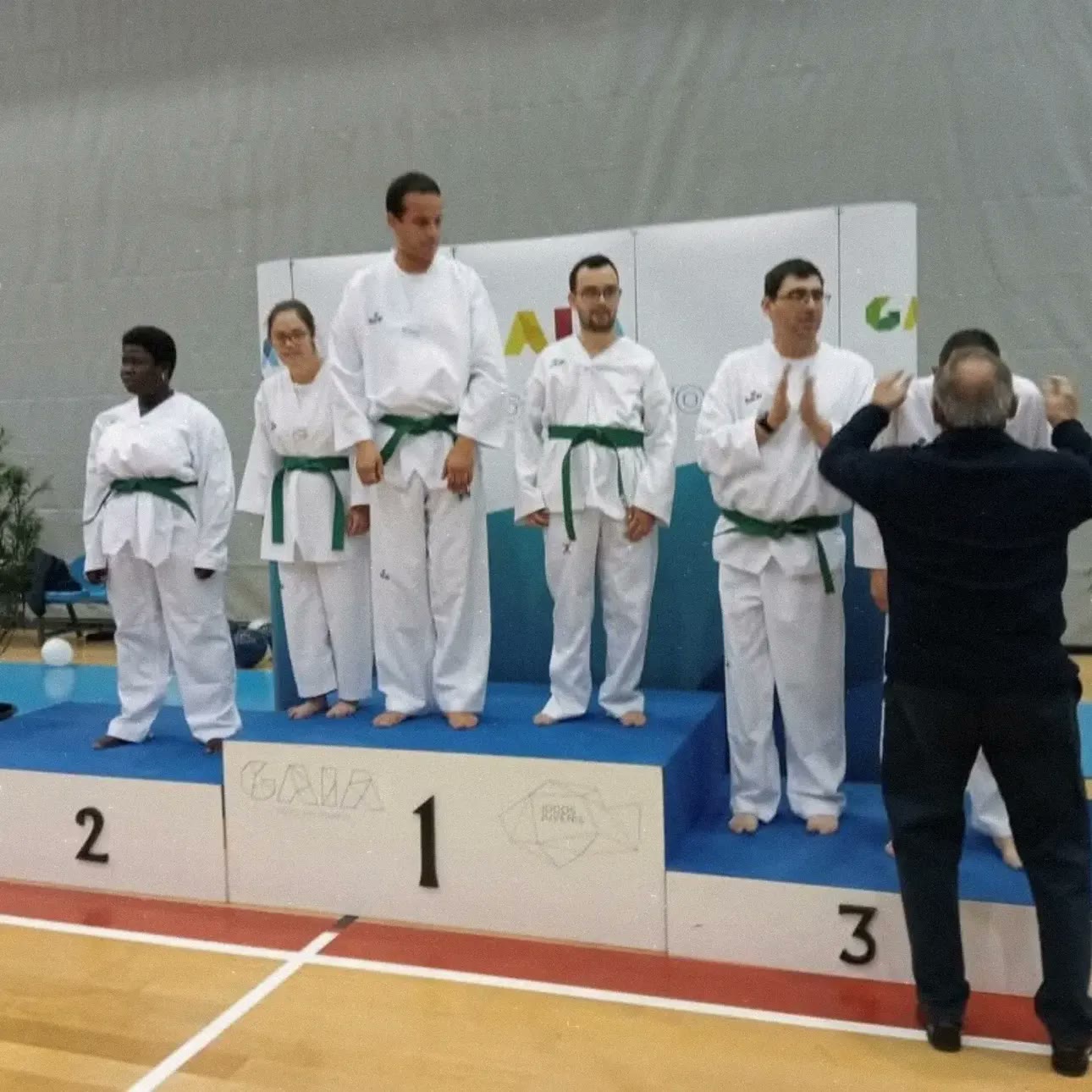 Pódio de competição de Taekwondo em Gaia